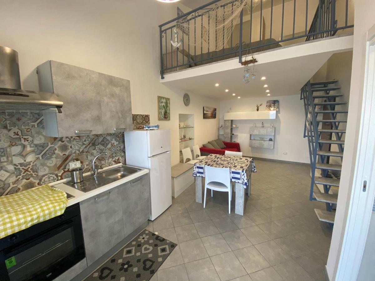 Villa Casa Nicole Fronte Mare Giardini-Naxos Exterior foto